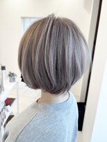 ヴァイラル(VIRAL)&nbsp;寒色ベージュ