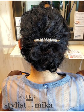 アブジーイースト(abbzi East) ◯MIKA◯ ルーズで可愛いヘアセット