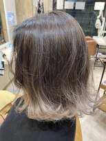 ヘアーサロン キー(Key) ライトシルバーグラデーション