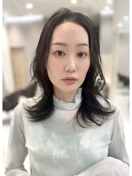 シュク 高円寺(SYUK) 外ハネミディアムヘア/顔周りレイヤー【SYUK 高円寺】