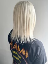 エル セルカ 高田馬場(el CERCA)&nbsp;外国人風ホワイトブロンド×外ハネミディ