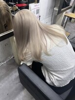 リア(riah)&nbsp;ダブルカラーミルクティーベージュレイヤーカット韓国ヘア