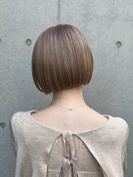 アズーラ用賀(AZURA)の写真/2ヶ月以内の再来店でメンテナンスcut¥4730!手頃なシステムとすきばさみを使わない技術でまとまる髪に<用賀>