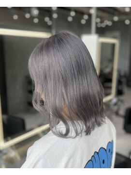 シーエスメイドバイシャチュー 栄店(CS made by SHACHU) シルバーカラー