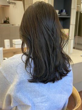 パークレーン アイス イヴェン(park lane ICI yeven) ブルーグレージュオリーブベージュ冬カラーレイヤーカット矢場町