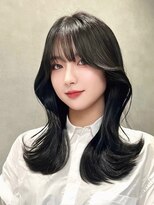 ニトバイアンキシム(nit by ahnkism)&nbsp;韓国風レイヤーカット顔まわりくびれオルチャン堀江