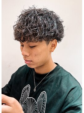 ヘアアンドフェイス ルースト(hair&face ROOST) 【大人っぽい】波巻きパーマ