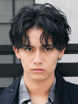 レタッチバイフィフス(RETOUCH by fifth) 原宿ルーズパーマ波巻きツイストスパイラルパーマセンターパート