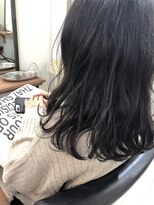 シュシュプライベートヘアサロン(Chou chou private hair salon) ダークグレーウェーブカール