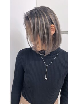 エラ(ELLA) シルバーバレイヤージュ