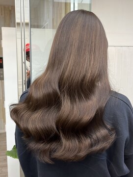 ピープスアンドスー 表参道 渋谷(Peeps&Suu.) 透明感カラー 艶髪 髪質改善 ナチュラル ブラウン ベージュ 韓国