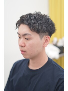 グランクラブ(GRANCLUB) カット パーマ フェード シェービング ヘッドスパ