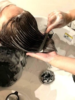 リムズ RIMS ヘアスパサロン Hair spa salonの写真/スパ専用ルームでのオールハンド施術で心地よく癒される。贅沢なご褒美タイムを是非ご堪能下さい♪