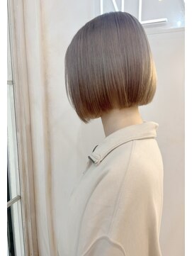 ネオリーブカップ 町田店(Neolive capu) ハイトーンボブ　ミルクティカラー　切りっぱなしボブ