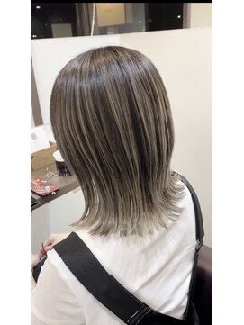 クローニー(Crony) バレイヤージュ×ホワイトアッシュ