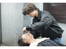 眉毛サロンの技術を全スタッフが習得!!『MARS』に来れば「ヘア」と「眉」をトータルで整えられる◎(メンズ)