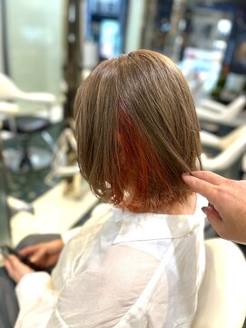 モア 下通店(MORE) オレンジonベェージュ