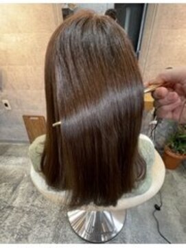 レディオ ザ イシン(LeDio the ISIN) ナチュラルストレート