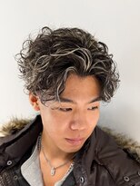 ルーシー 渋谷(LUCEY) オールバックパーマ極道パーマホワイトメッシュフェード短髪