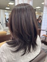 アリエス Aries 上赤江店&nbsp;★30代40代50代/白髪ぼかしハイライト/くびれレイヤー