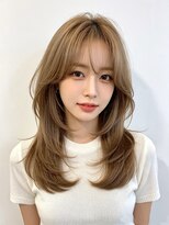エイチ ウルフカット 大阪梅田(811)&nbsp;ミルクティーベージュショートボブシースルーマッシュパーマ50代