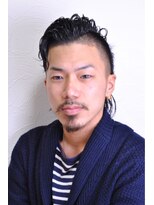 ズーカヘアー(Zu cA HAIR)&nbsp;Ｚｕ－ｃＡ　武骨　ロックな大人モヒカンツーブロック