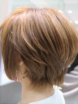 クラメール 黒崎コムシティ店(Kraemer) イルミナ+ナチュラルハイライト