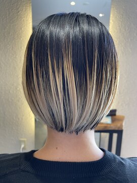 アールハーツ 峰店(R-HEARTS) 黒髪ショートでバレイヤージュ　[栃木/宇都宮]