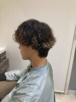 レナークルグラン(LENAHC Le grand)&nbsp;サイド刈り上げツイストスパイラルパーマ