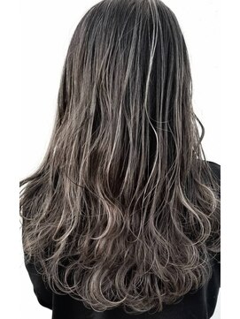 リム(LIM) グレージュハイライトカラー