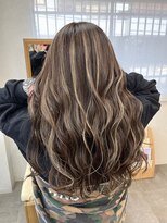 リングバイモアムー(Ring by Moremuu) ハイライト 白髪ボカシ