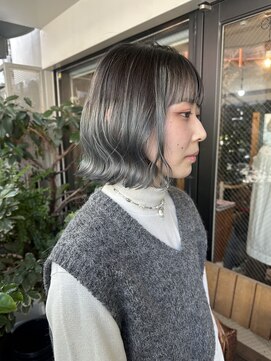 デュッカ(ducca) グラデーション×グレージュカラー