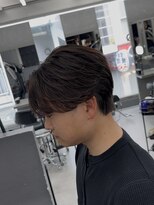 オーバルバイアピッシュ(OVARL by apish)&nbsp;フェザーパーマリバースパーマセンターパート毛流れパーマ