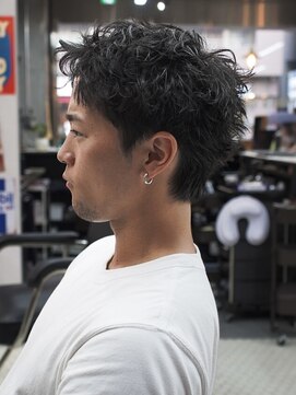 エクスプロア デザイン アクト 三鷹(EXPLORE DESIGN ACT.) アクティブショート/アップバング/フリンジ/ツイストパーマ/三鷹
