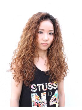 ラブ ロック Love' Lock Love'Lock 代官山・外国人風のスパイラルパーマ☆