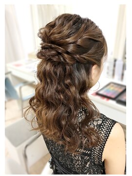 ヘアセット専門店 ナゴミ 池袋店(nagomi) ナチュラルハーフアップ