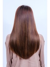 『‘ケアするように、髪も心も優しく美しく’あなた至上最高のパーソナルライン、誕生。』酸性ストレート