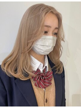 ベレーザ 渋谷(BELEZA) 4197ミルクティーアッシュ艶髪シルキーベージュハイトーンカラー