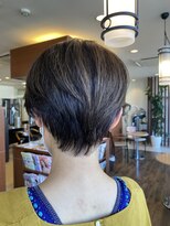 アッシュ アーティスティック スタジオ オブ ヘア(Ash artistic studio of hair)&nbsp;大人ショート