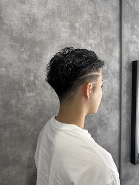 スピン 本八幡(SPIN) スペインカール/スパイキーショート/ブルーブラック/本八幡