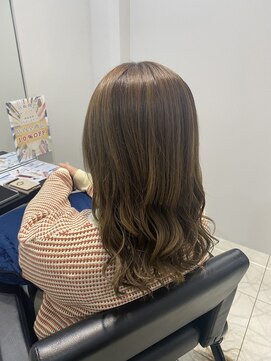 イルミ(iLUMi) iLUMi × イルミナカラー