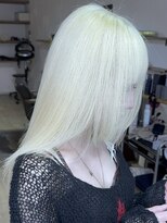 ブレイズヘアー(BLAZEhair)&nbsp;【バツグンの透明感】ホワイトブロンド×ブリーチ４回
