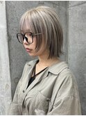 レイヤーカット/伸ばしかけヘア/ハイトーンカラー/くびれヘア