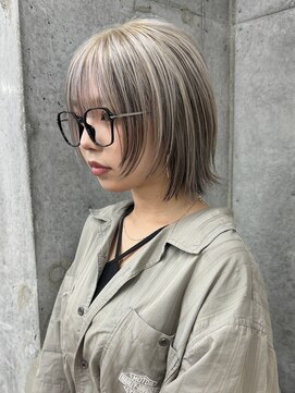 ラフ 新宿(Laff) レイヤーカット/伸ばしかけヘア/ハイトーンカラー/くびれヘア