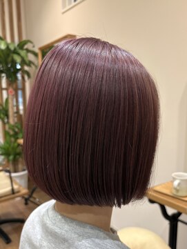 ハロ(Halo) ピンクベージュ×ボブ