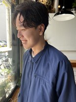 ヤーン(YARN)&nbsp;センターパートパーマ