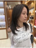 大人かわいいミディアムレイヤー
