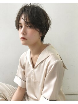 シアン(SYAN) 抜け感ハンサムショート