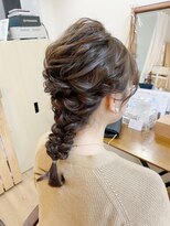 ロカット サロン(Roquat Salon)&nbsp;あみおろしアレンジ【ヘアセット　立川南/立川/八王子/国立/袴】