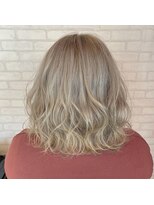 ビス ヘア アンド ビューティー 西新井店(Vis Hair＆Beauty) アースカラー/ブリーチ/ハイトーン/ボブ/ミルクティー/小顔